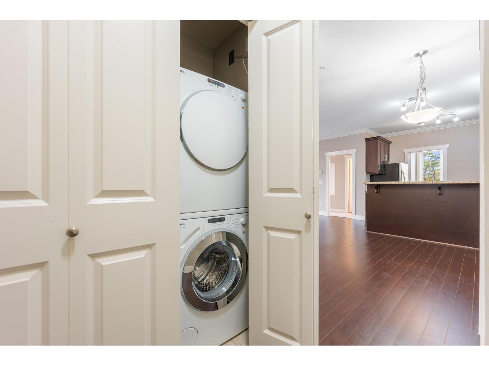 210 15368 17a Avenue, Surrey, British Columbia  V4A 1V3 - Photo 16 - R3066481