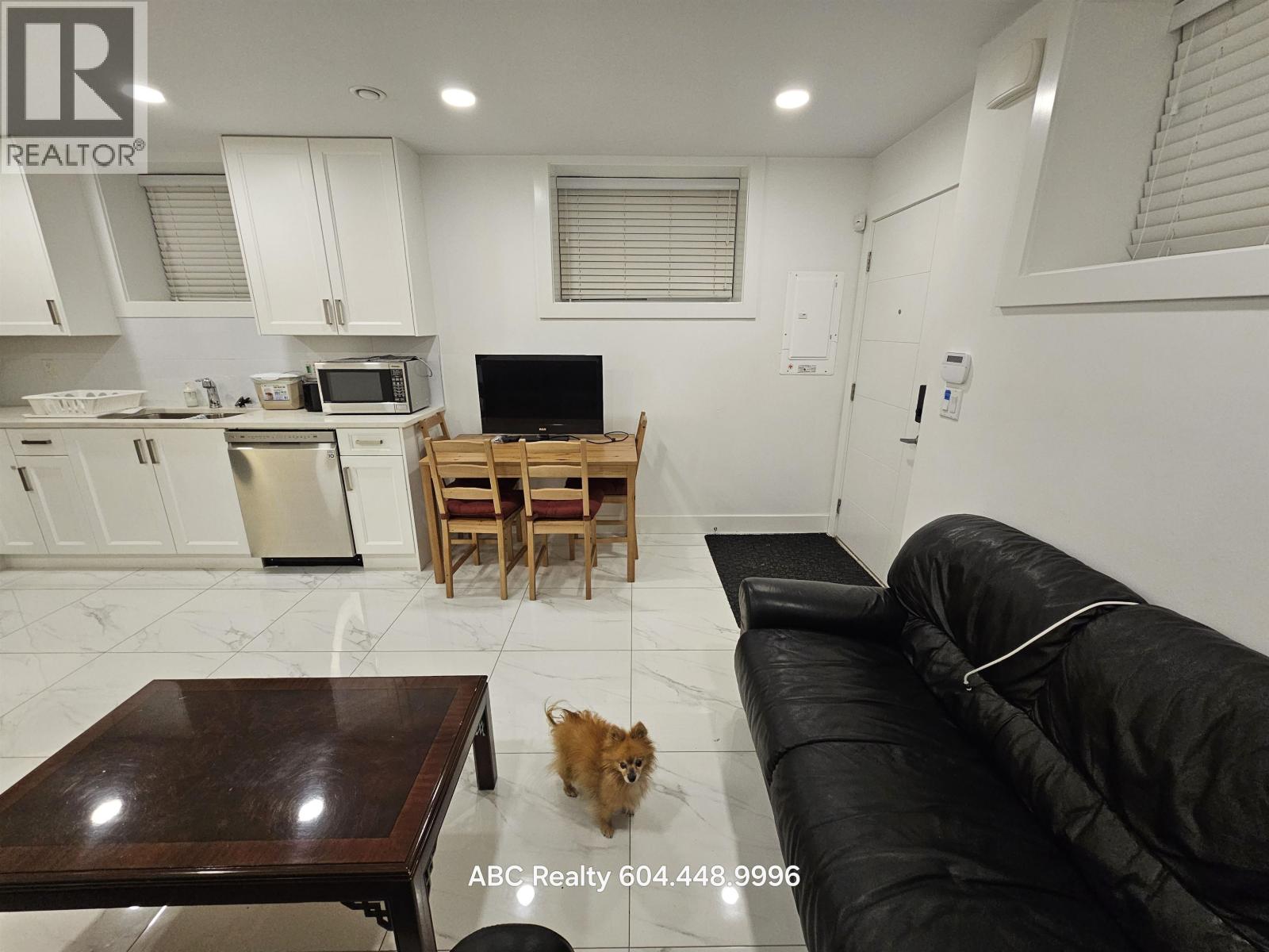 Lower 1xx W 43 Avenue, Vancouver, British Columbia  V5Y 2T7 - Photo 5 - R3063871