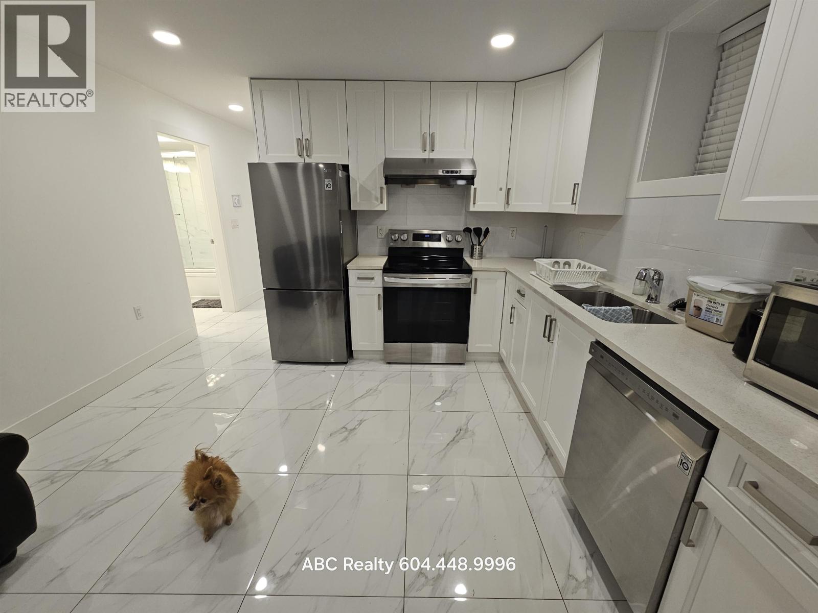 Lower 1xx W 43 Avenue, Vancouver, British Columbia  V5Y 2T7 - Photo 9 - R3063871