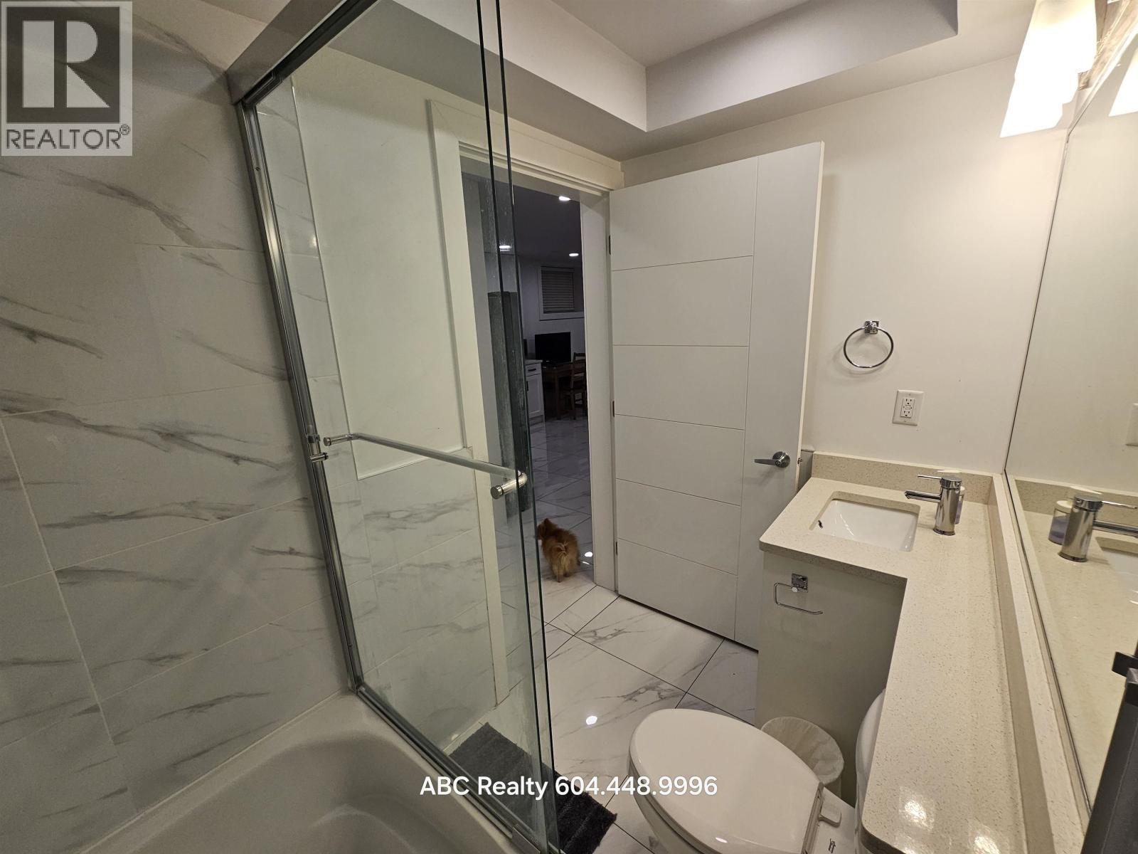 Lower 1xx W 43 Avenue, Vancouver, British Columbia  V5Y 2T7 - Photo 12 - R3063871