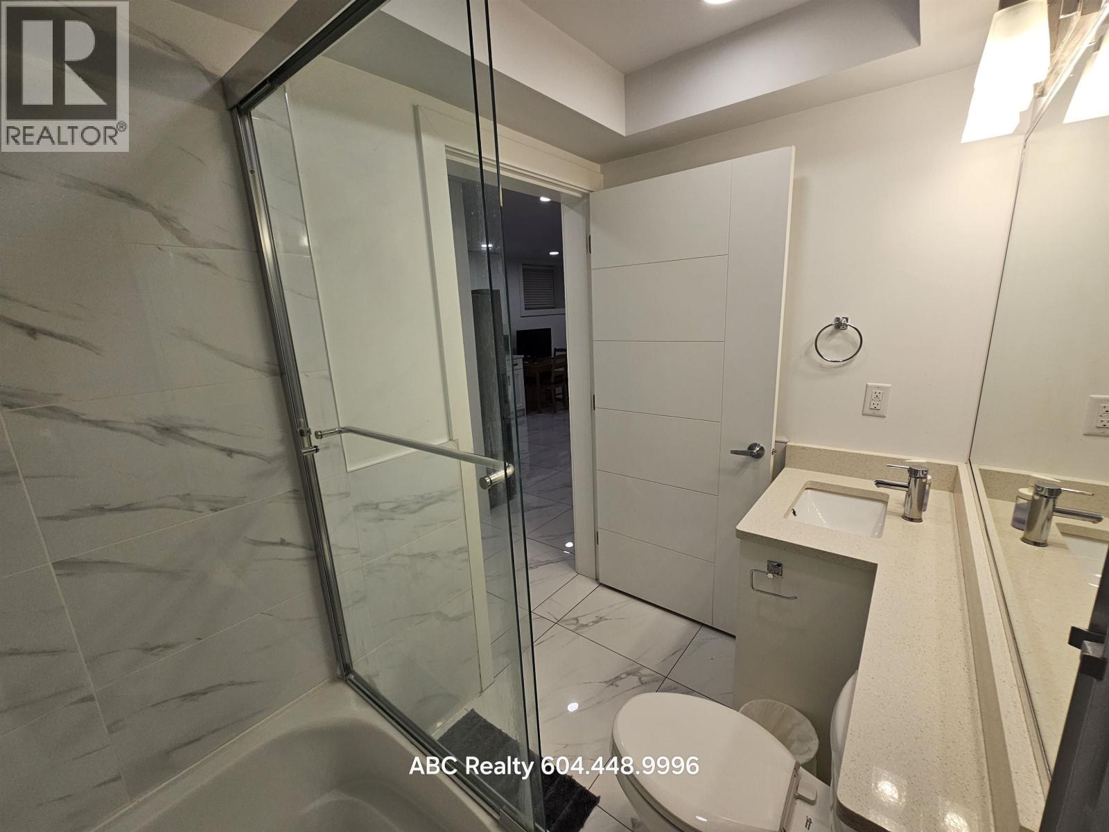 Lower 1xx W 43 Avenue, Vancouver, British Columbia  V5Y 2T7 - Photo 13 - R3063871