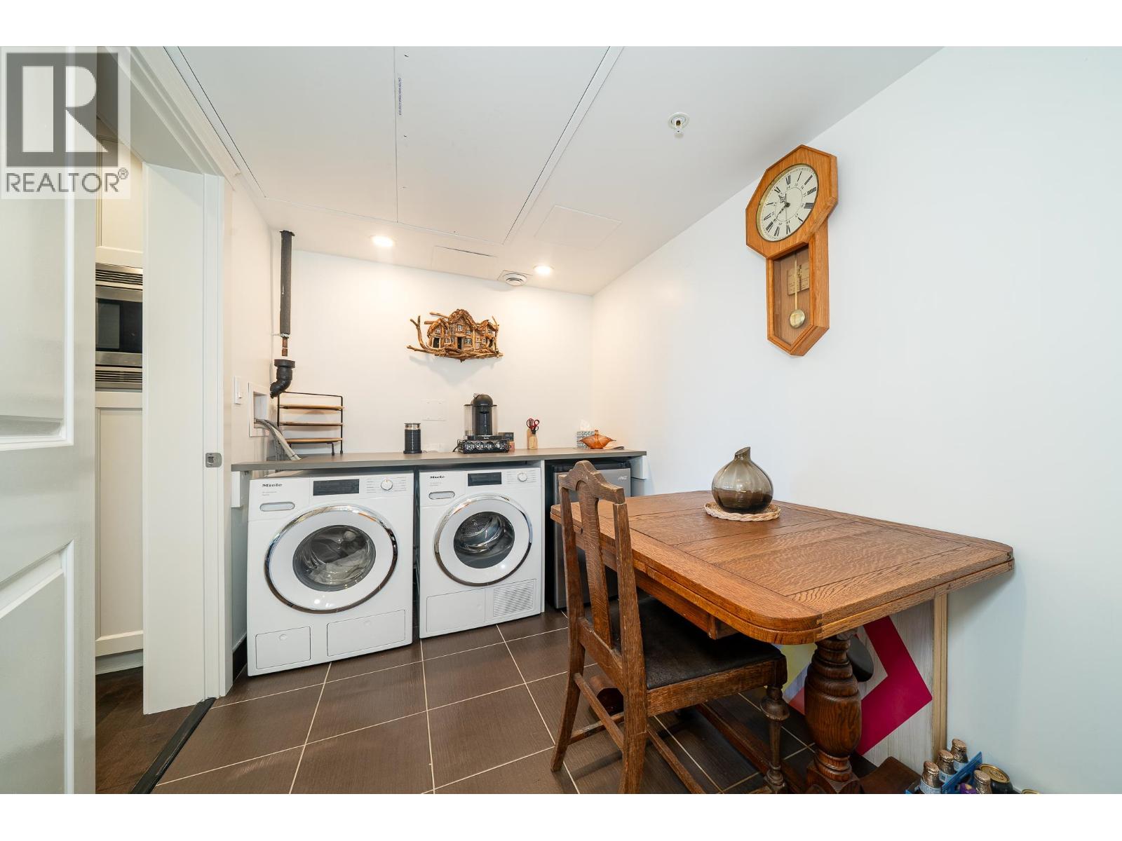 1004 1415 Parkway Boulevard, Coquitlam, British Columbia  V3E 0C7 - Photo 32 - R3066403