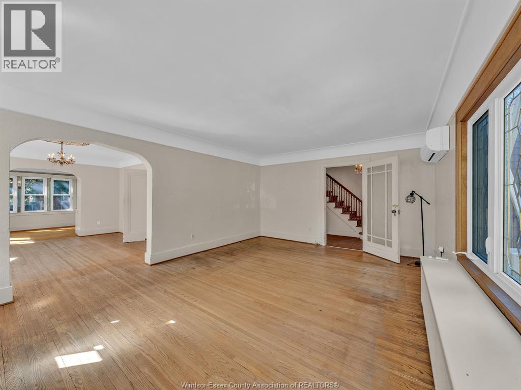 2239 Victoria Ave, Windsor, Ontario  N8X 1R2 - Photo 8 - 25028523