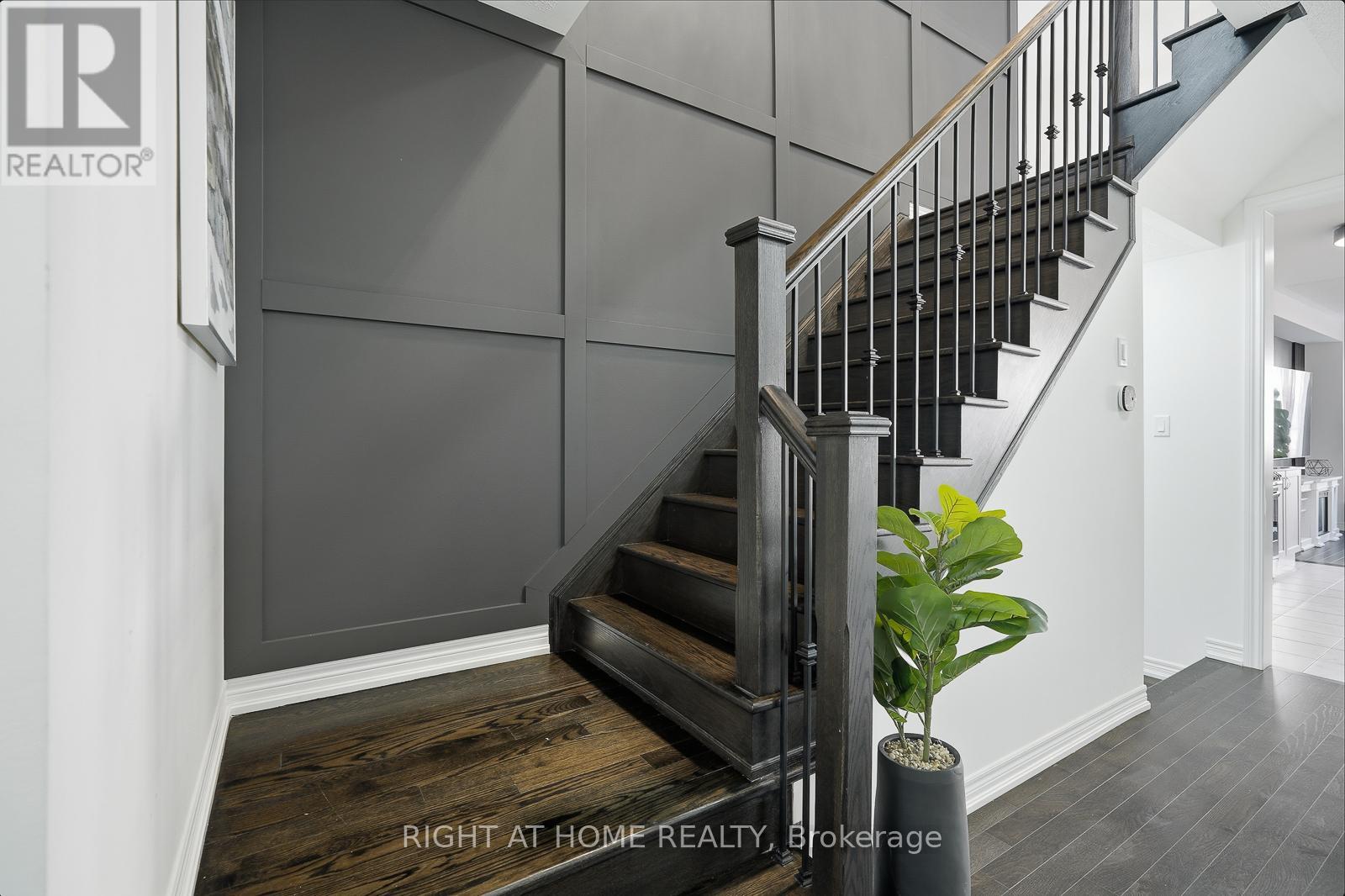 16 Angelfish Road, Brampton, Ontario  L7A 5C5 - Photo 27 - W12472340