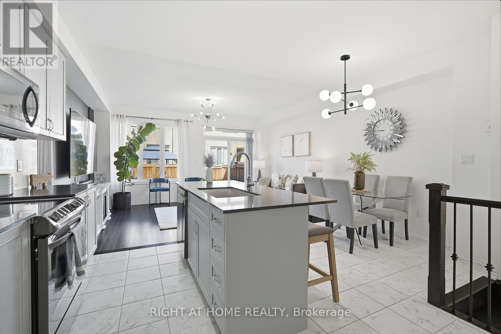 16 Angelfish Road, Brampton, Ontario  L7A 5C5 - Photo 20 - W12472340