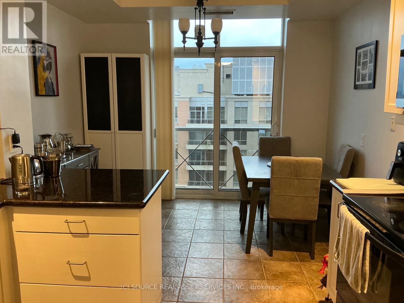 2320 - 5233 Dundas Street W, Toronto, Ontario  M9B 6M1 - Photo 4 - W12458828