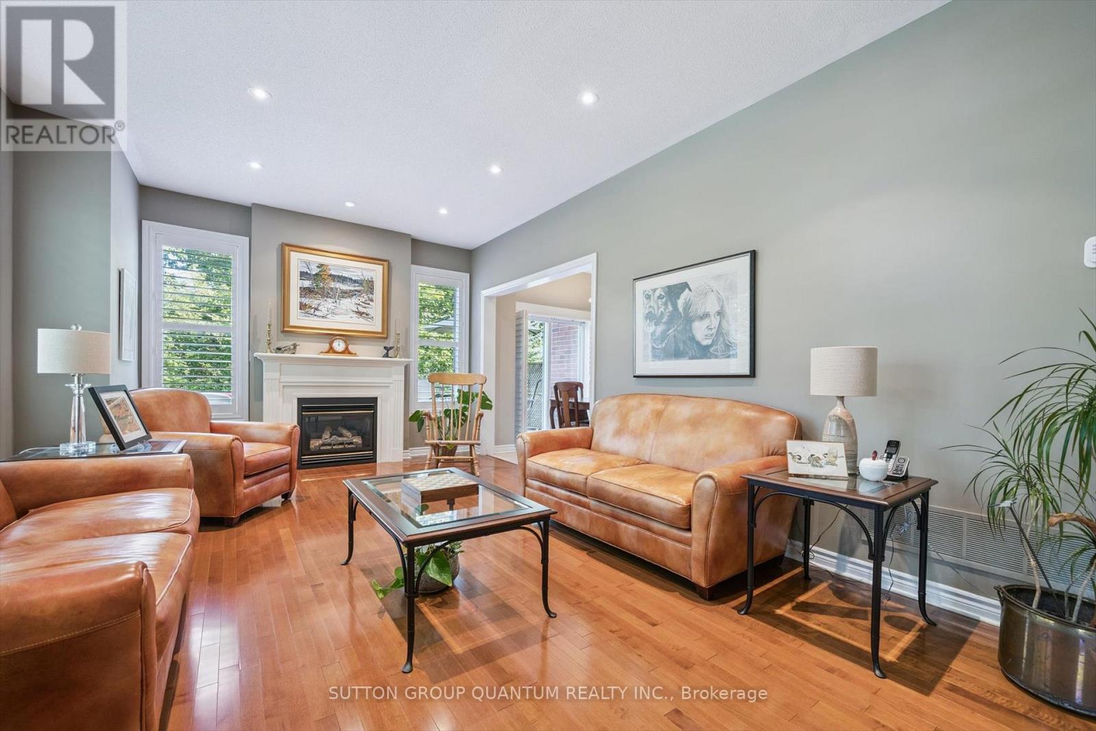 33 - 300 Ravineview Way, Oakville, Ontario  L6H 7J1 - Photo 11 - W12425626