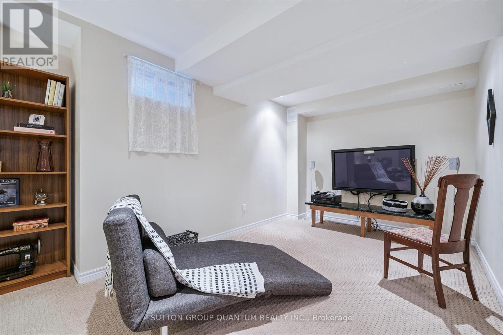 33 - 300 Ravineview Way, Oakville, Ontario  L6H 7J1 - Photo 32 - W12425626