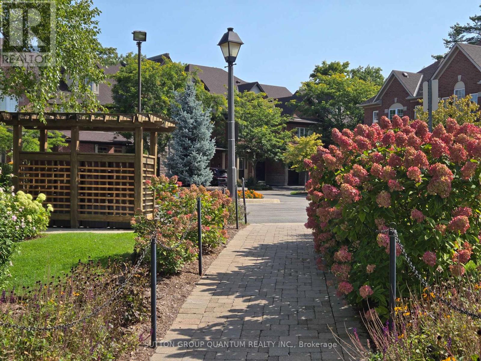 33 - 300 Ravineview Way, Oakville, Ontario  L6H 7J1 - Photo 39 - W12425626