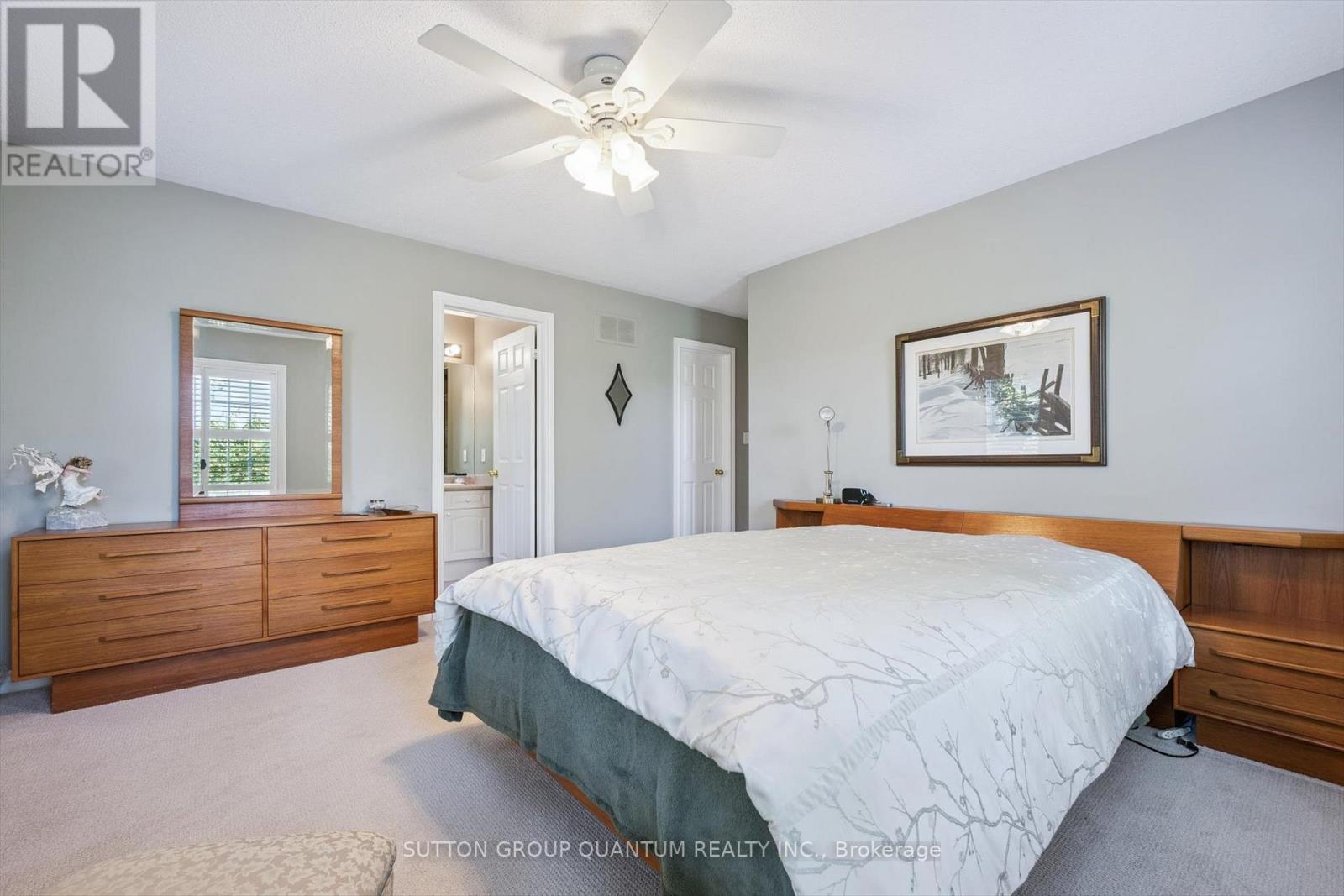 33 - 300 Ravineview Way, Oakville, Ontario  L6H 7J1 - Photo 20 - W12425626