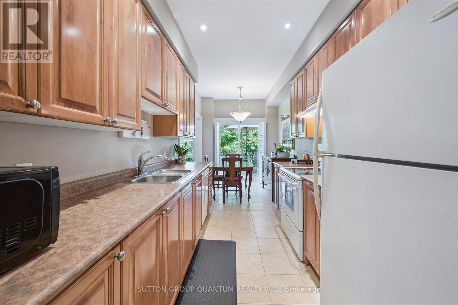 33 - 300 Ravineview Way, Oakville, Ontario  L6H 7J1 - Photo 15 - W12425626