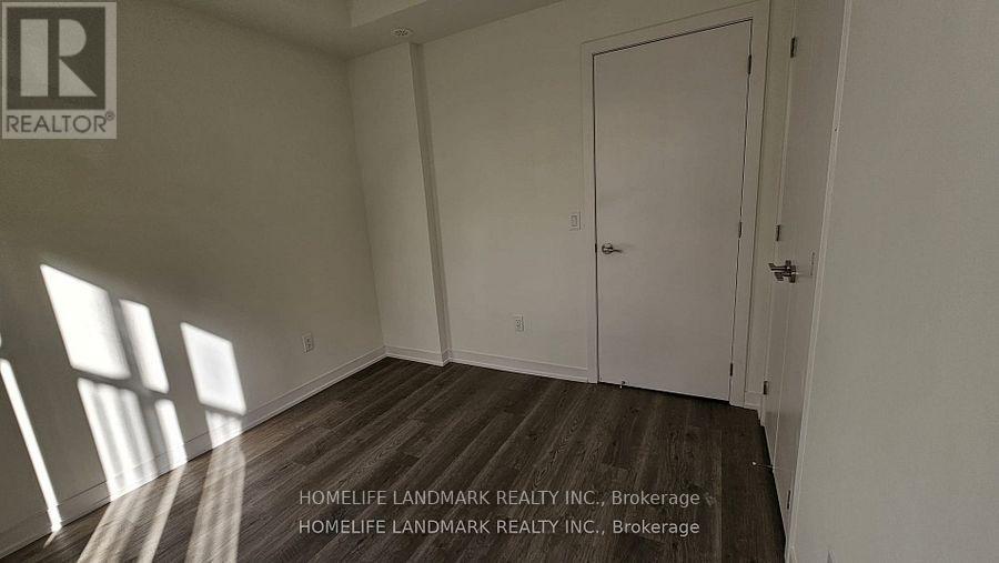 1218 - 8 David Eyer Road, Richmond Hill, Ontario  L4S 0N3 - Photo 9 - N12479730