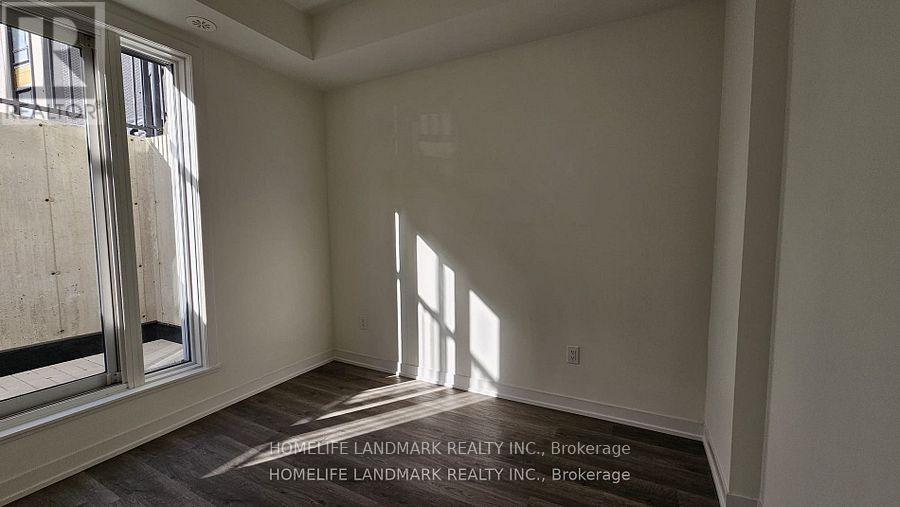 1218 - 8 David Eyer Road, Richmond Hill, Ontario  L4S 0N3 - Photo 8 - N12479730