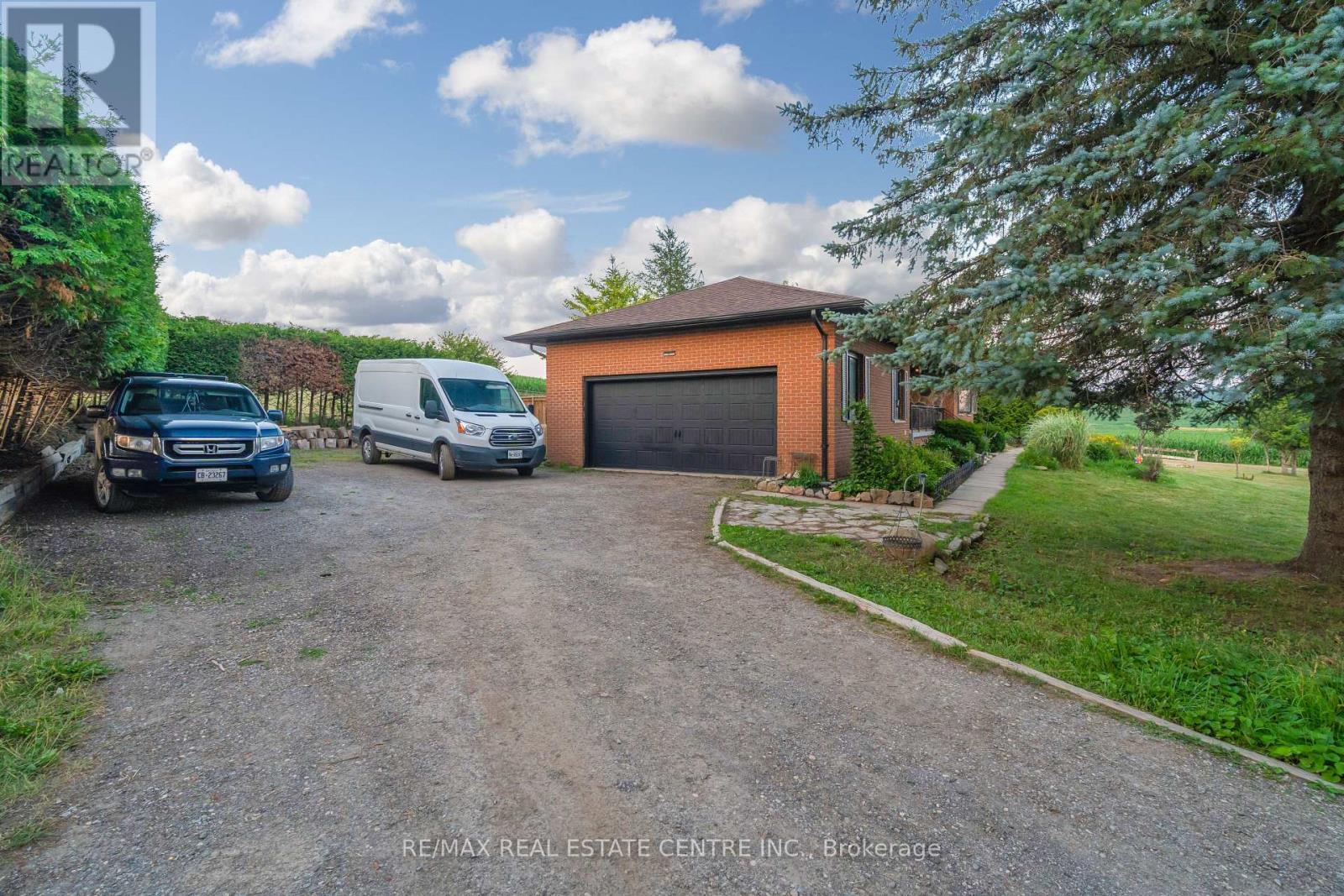 5295 Fifth Line, Erin, Ontario  N0B 1T0 - Photo 5 - X12416406