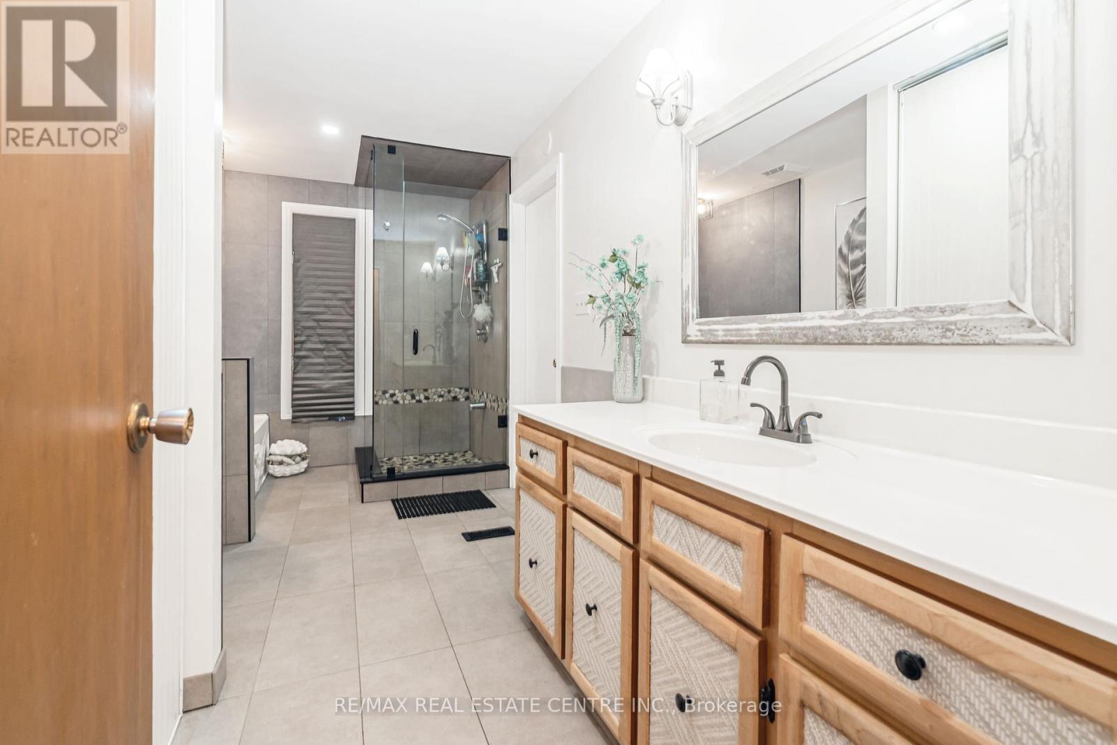 5295 Fifth Line, Erin, Ontario  N0B 1T0 - Photo 28 - X12416406