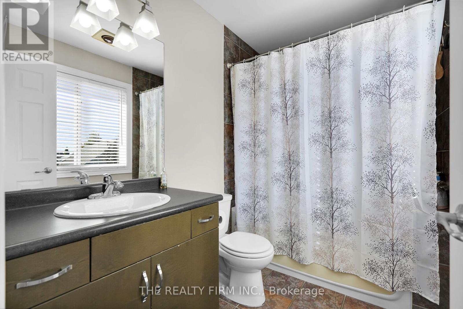 581 Clearwater Crescent, London North, Ontario  N5X 4J9 - Photo 20 - X12531592