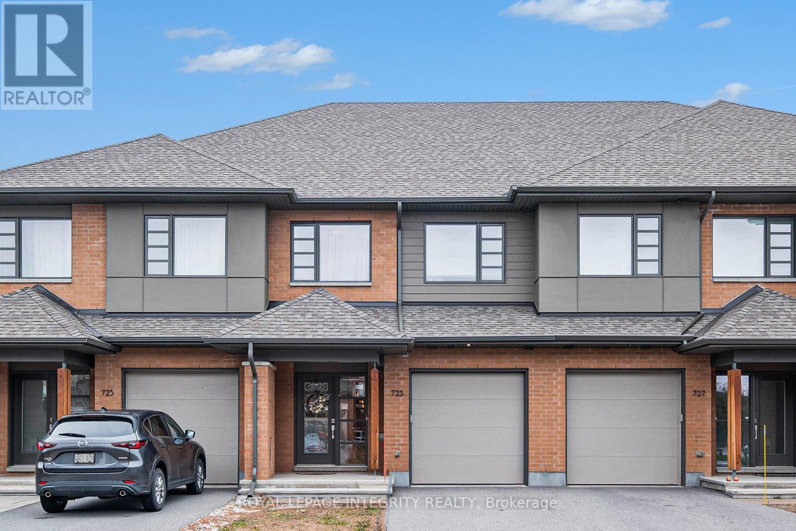 725 GUARDIAN GROVE, Ottawa, Ontario