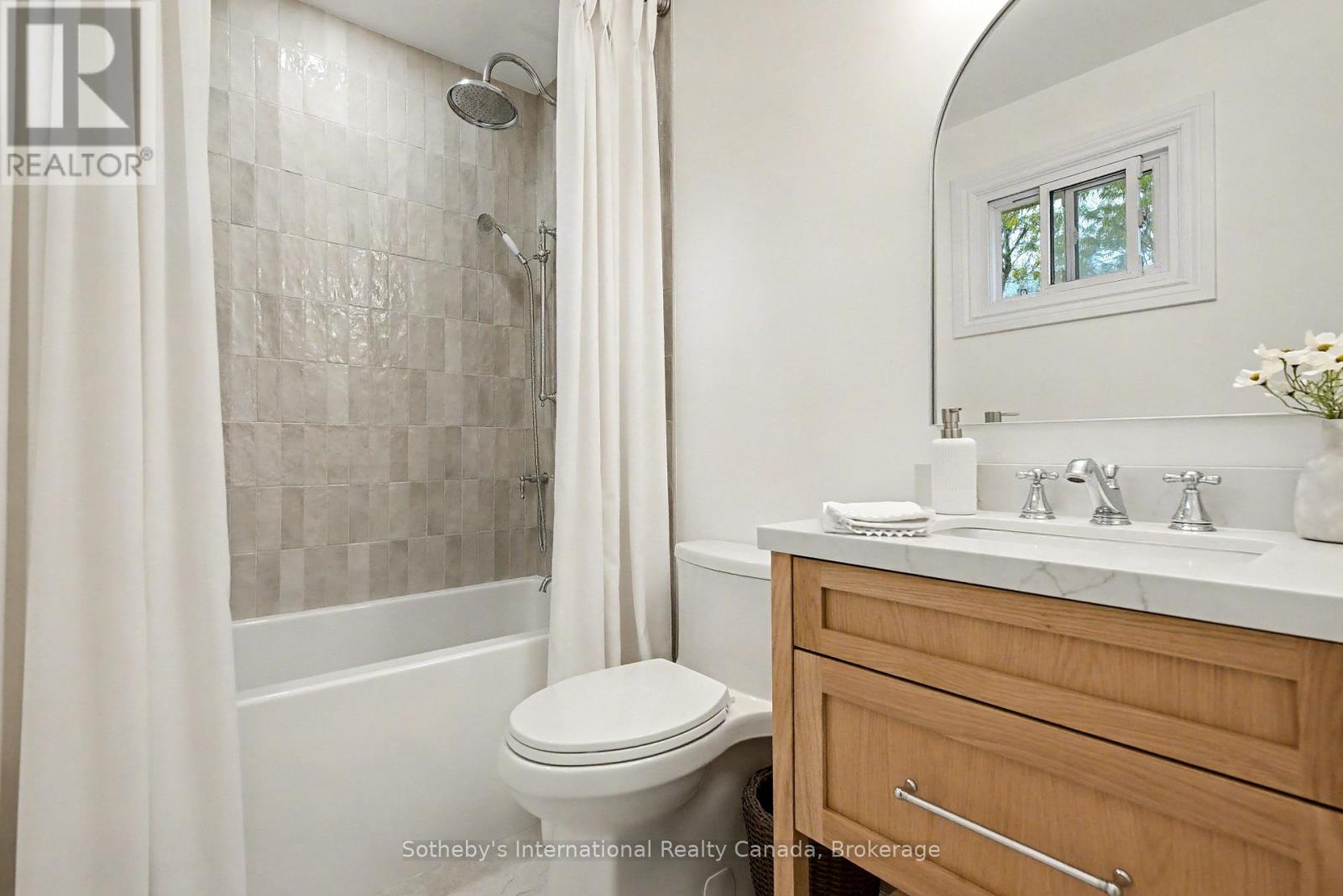 5 Brawton Drive, Caledon, Ontario  L7E 0C9 - Photo 22 - W12531606