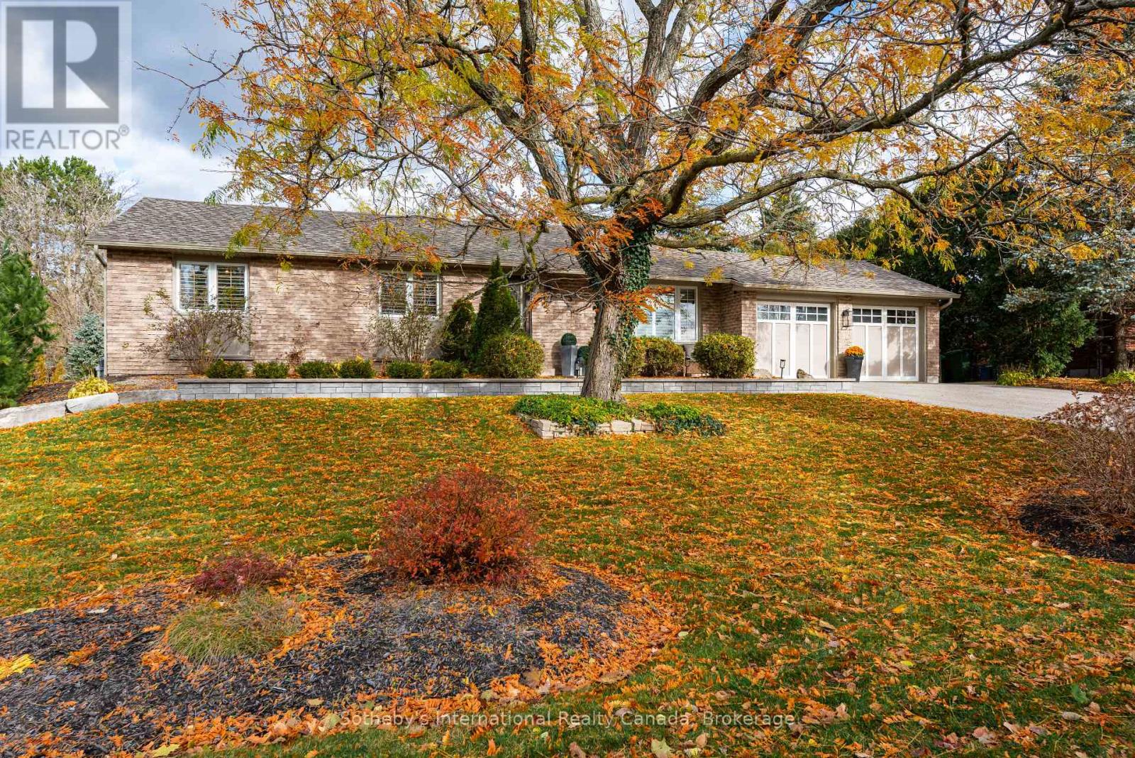 5 Brawton Drive, Caledon, Ontario  L7E 0C9 - Photo 3 - W12531606