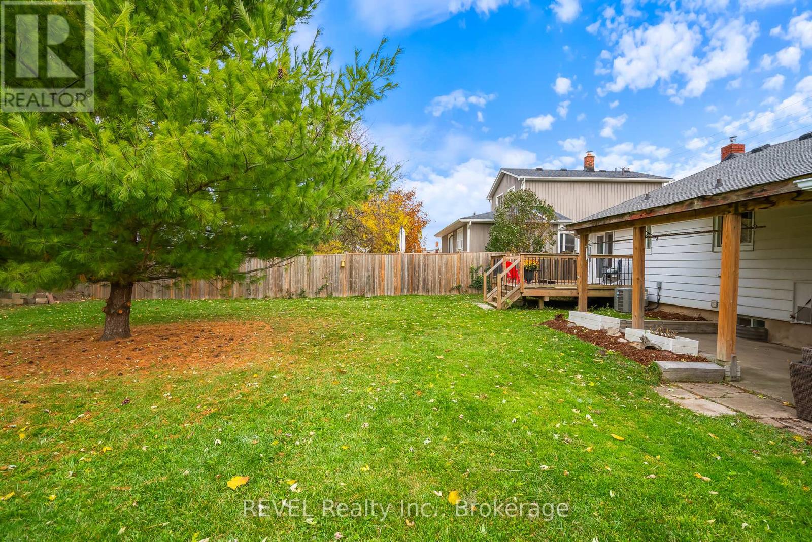 279 Vansickle Road, St. Catharines, Ontario  L2S 2T2 - Photo 6 - X12531582