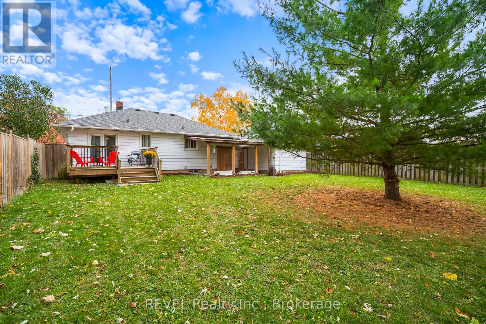 279 Vansickle Road, St. Catharines, Ontario  L2S 2T2 - Photo 8 - X12531582