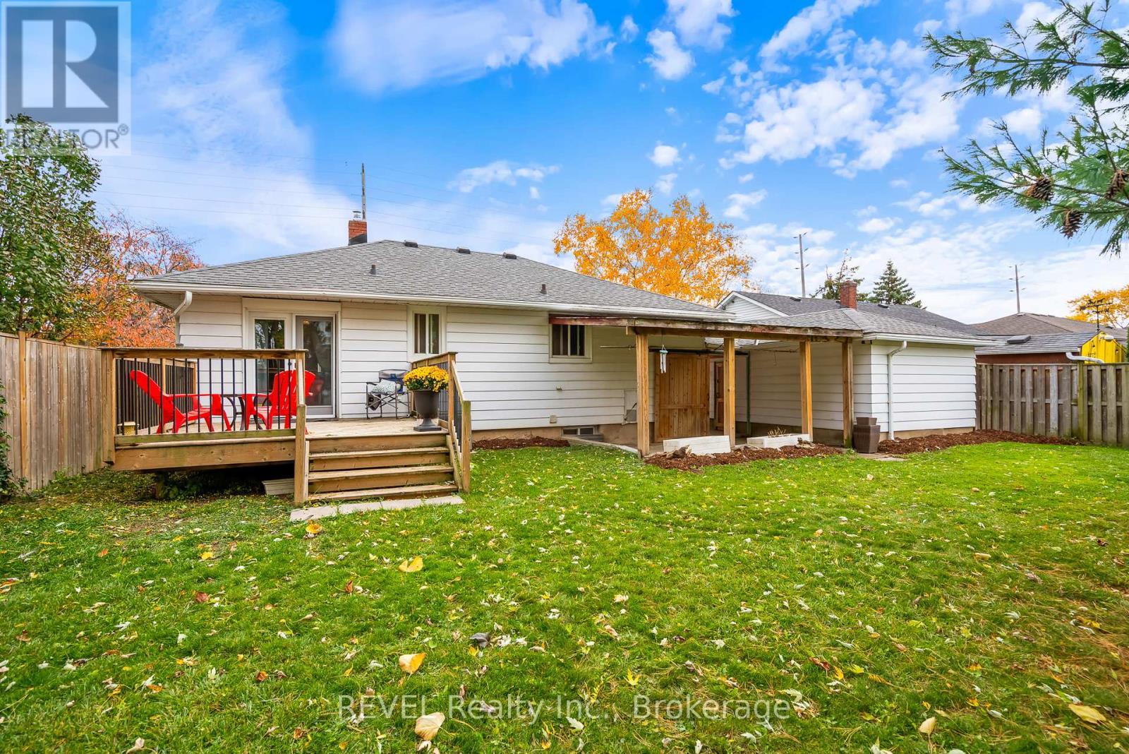 279 Vansickle Road, St. Catharines, Ontario  L2S 2T2 - Photo 9 - X12531582