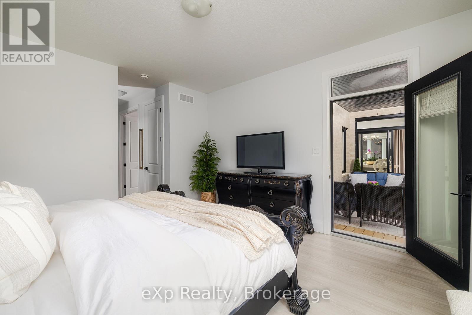 41 Gilmer Crescent, North Perth, Ontario  N4W 0H3 - Photo 15 - X12531600