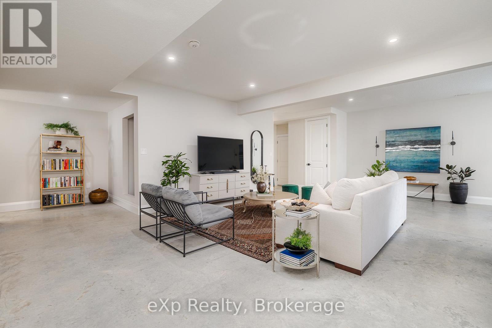 41 Gilmer Crescent, North Perth, Ontario  N4W 0H3 - Photo 28 - X12531600