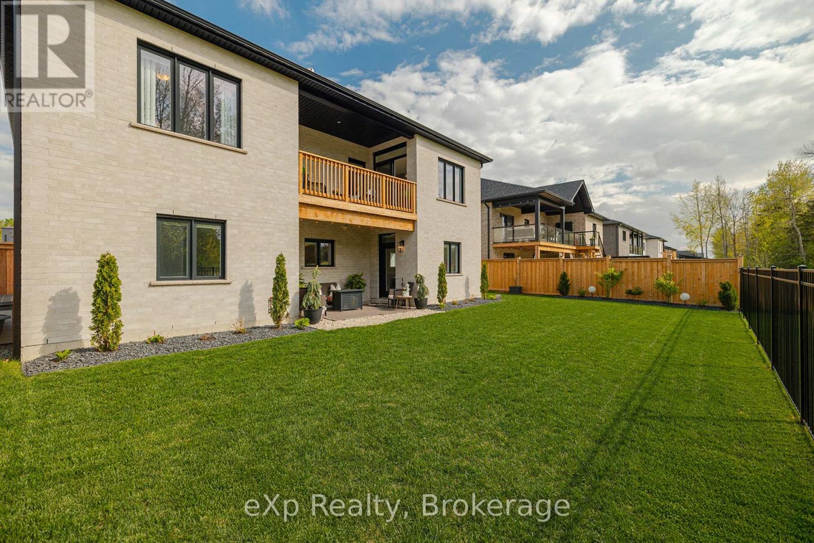 41 Gilmer Crescent, North Perth, Ontario  N4W 0H3 - Photo 40 - X12531600