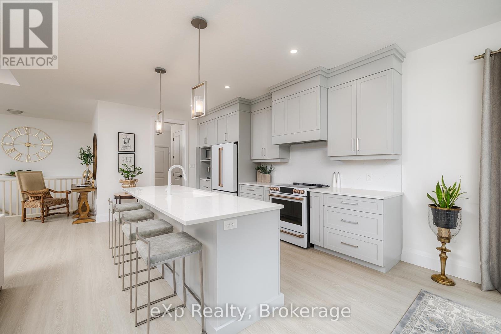 41 Gilmer Crescent, North Perth, Ontario  N4W 0H3 - Photo 6 - X12531600