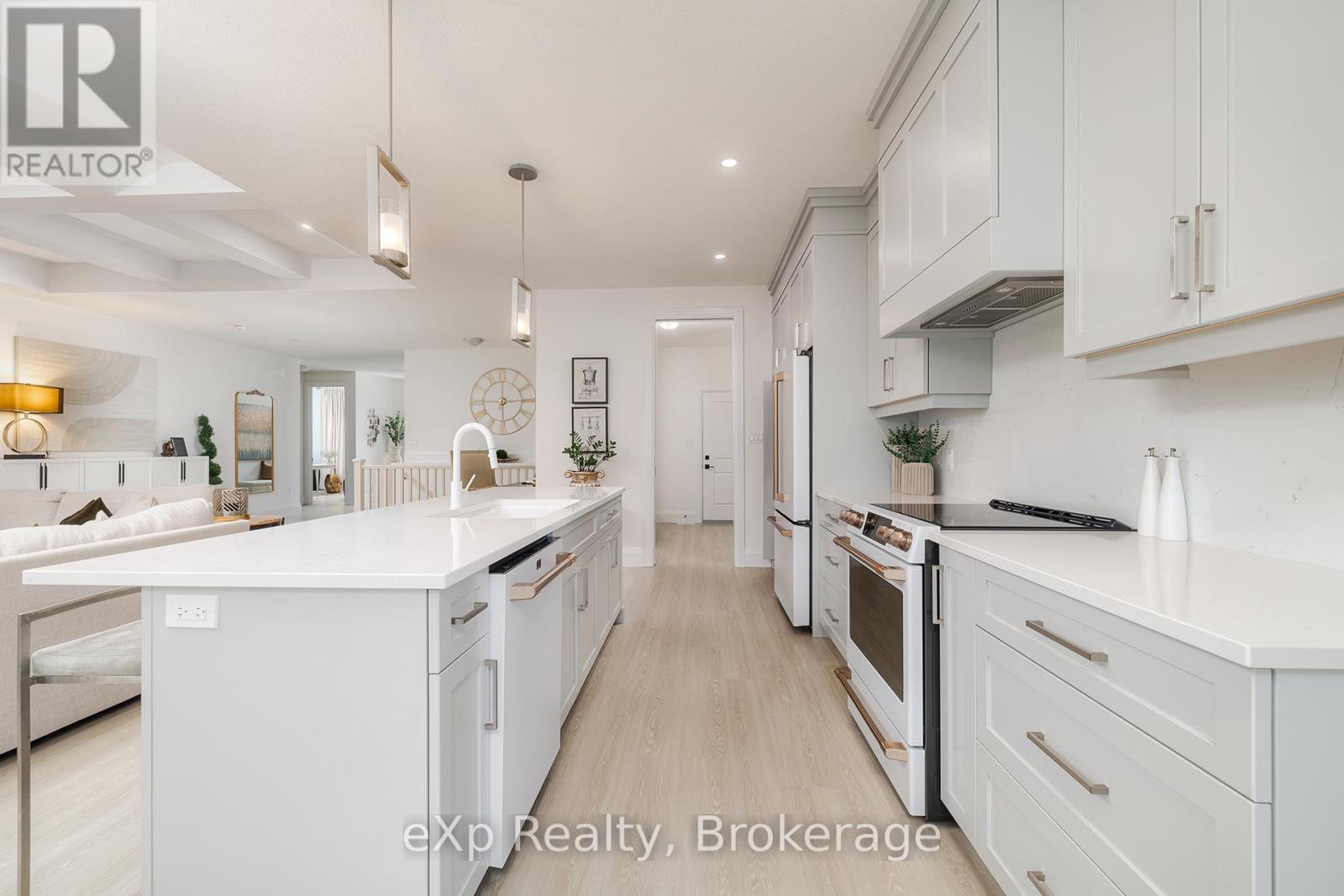 41 Gilmer Crescent, North Perth, Ontario  N4W 0H3 - Photo 7 - X12531600