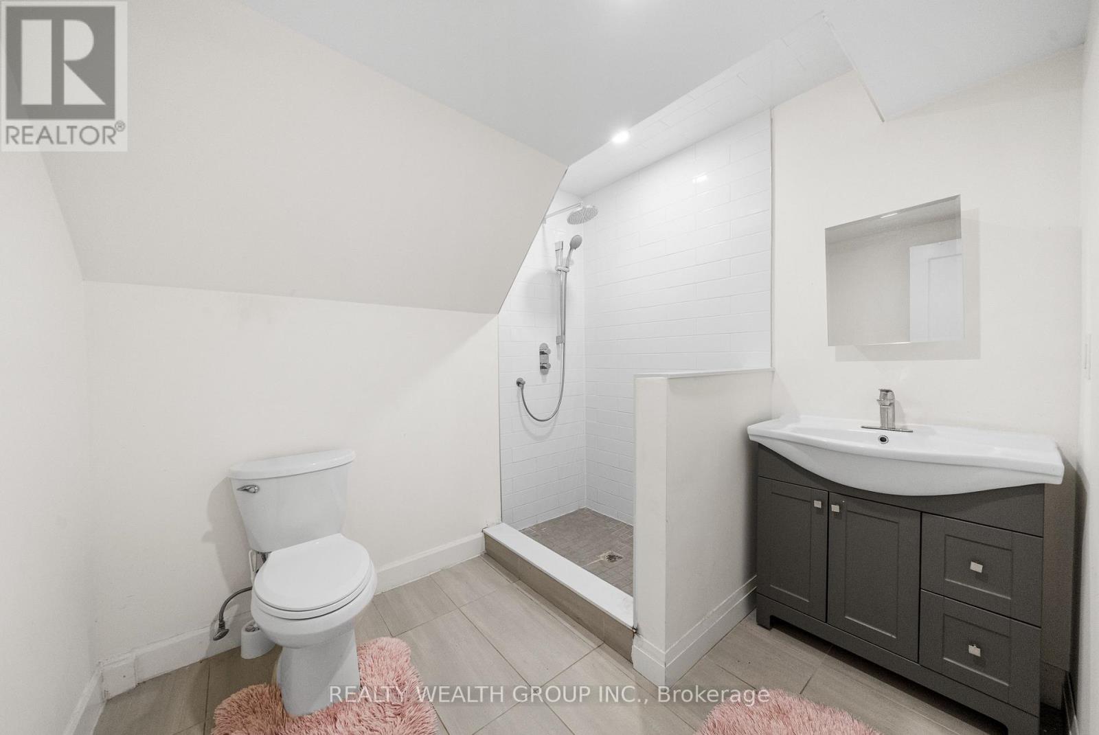 39 Treadgold Crescent, Toronto, Ontario  M3A 1X1 - Photo 31 - C12531554