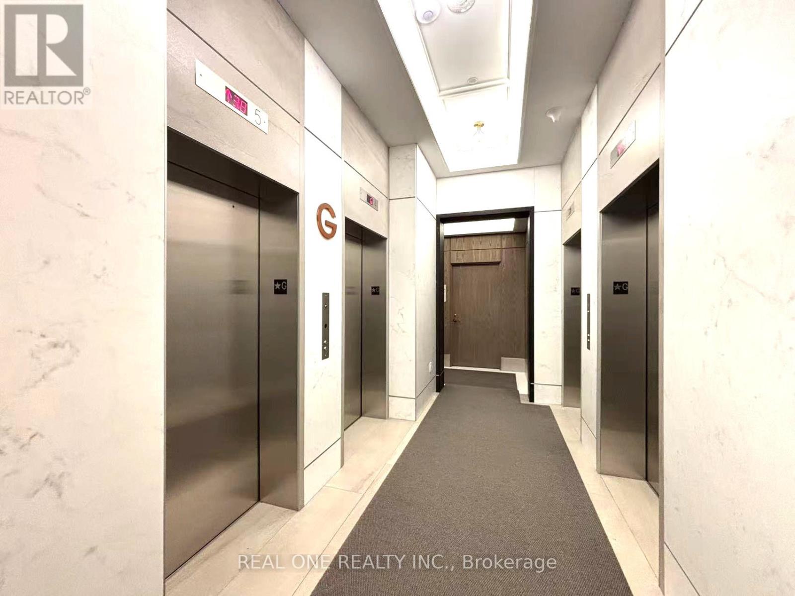 2704 - 30 Inn On The Park Drive, Toronto, Ontario  M3C 0P7 - Photo 33 - C12531558