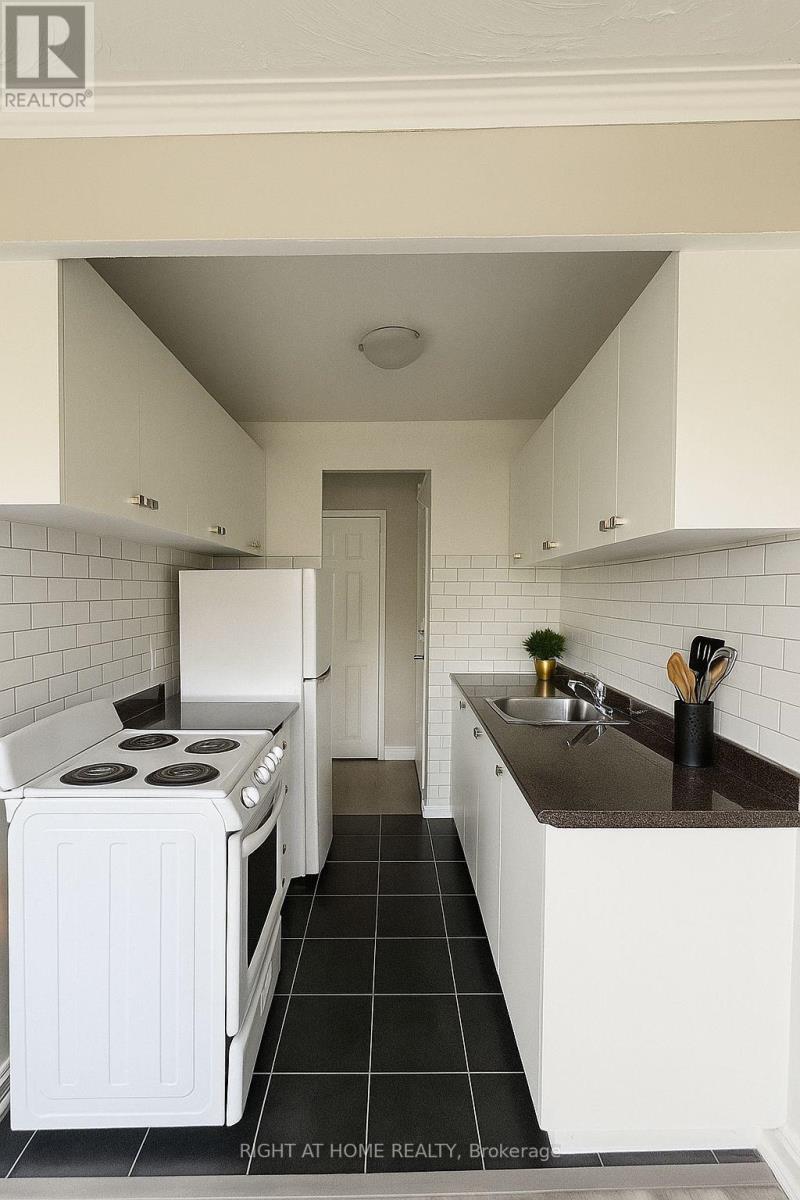 309 - 292 Finch Avenue W, Toronto, Ontario  M2R 1N1 - Photo 2 - C12531564