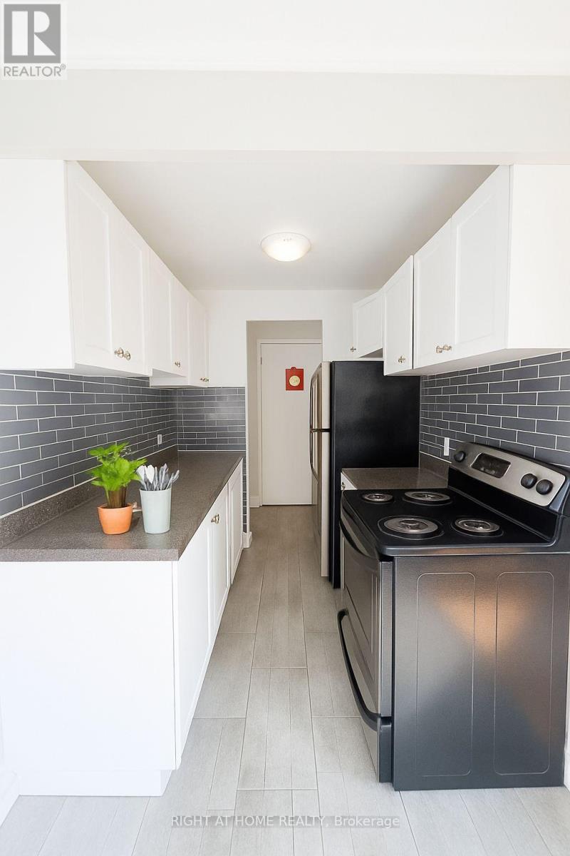 104 - 292 Finch Avenue W, Toronto, Ontario  M2R 1N1 - Photo 2 - C12531566