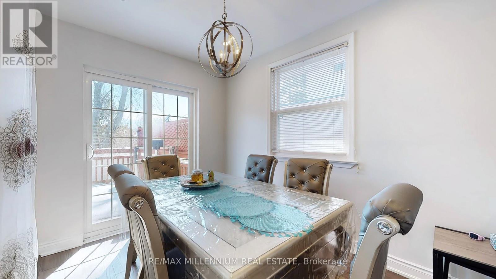 341 Moore Park Avenue, Toronto, Ontario  M2R 2R5 - Photo 11 - C12531594