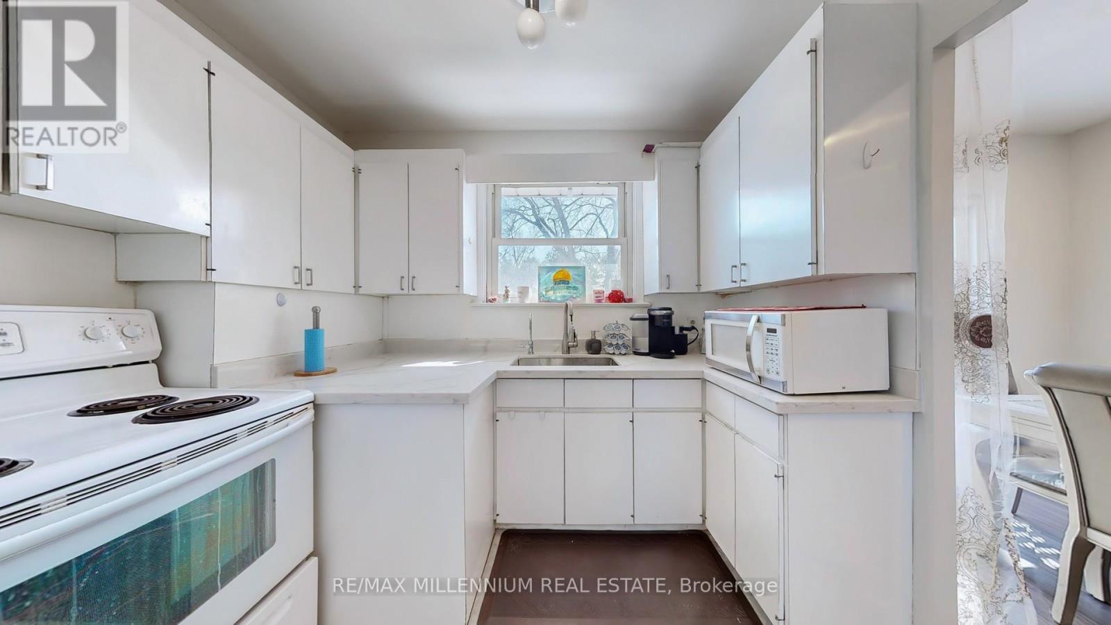 341 Moore Park Avenue, Toronto, Ontario  M2R 2R5 - Photo 14 - C12531594