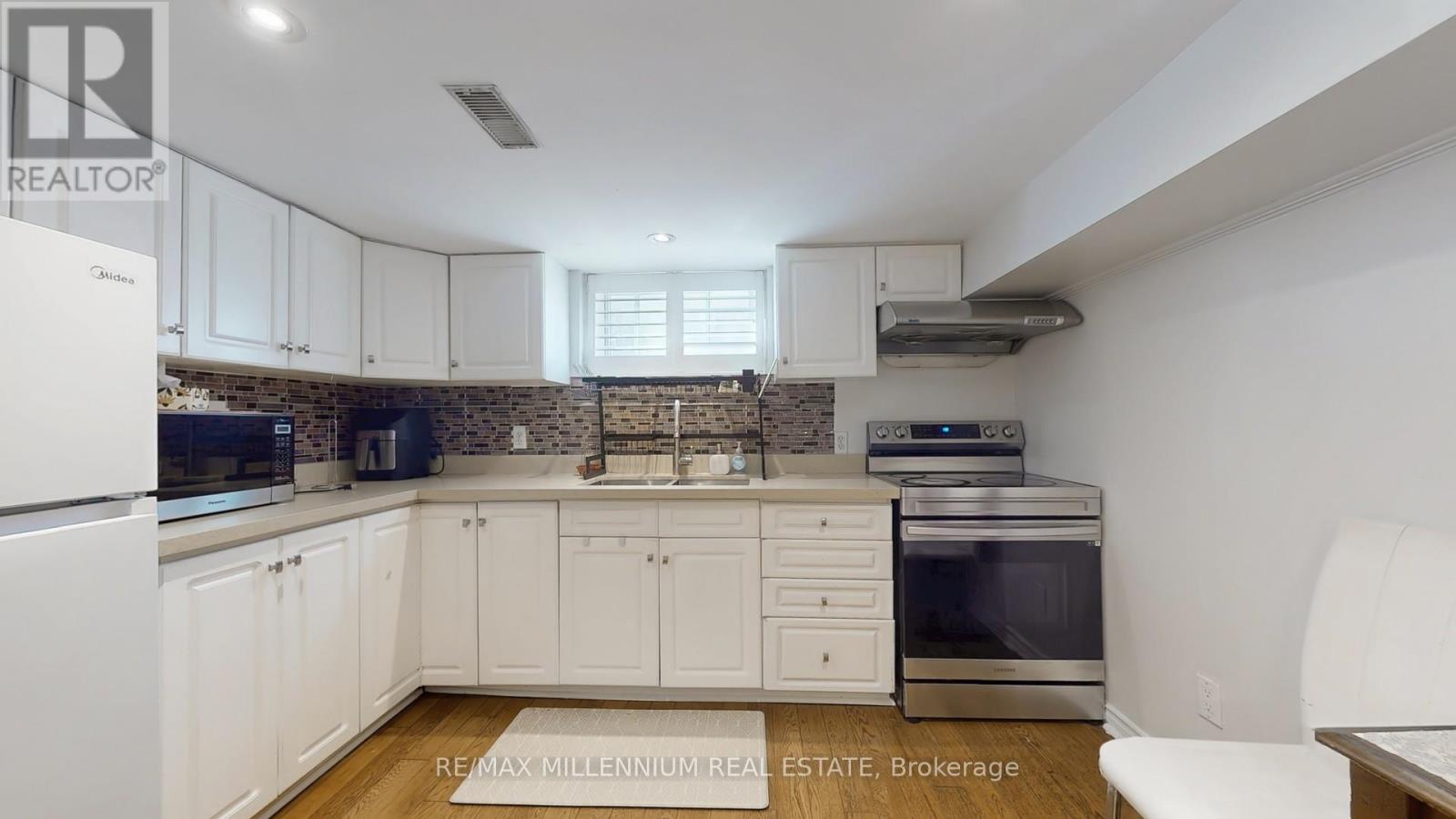 341 Moore Park Avenue, Toronto, Ontario  M2R 2R5 - Photo 32 - C12531594