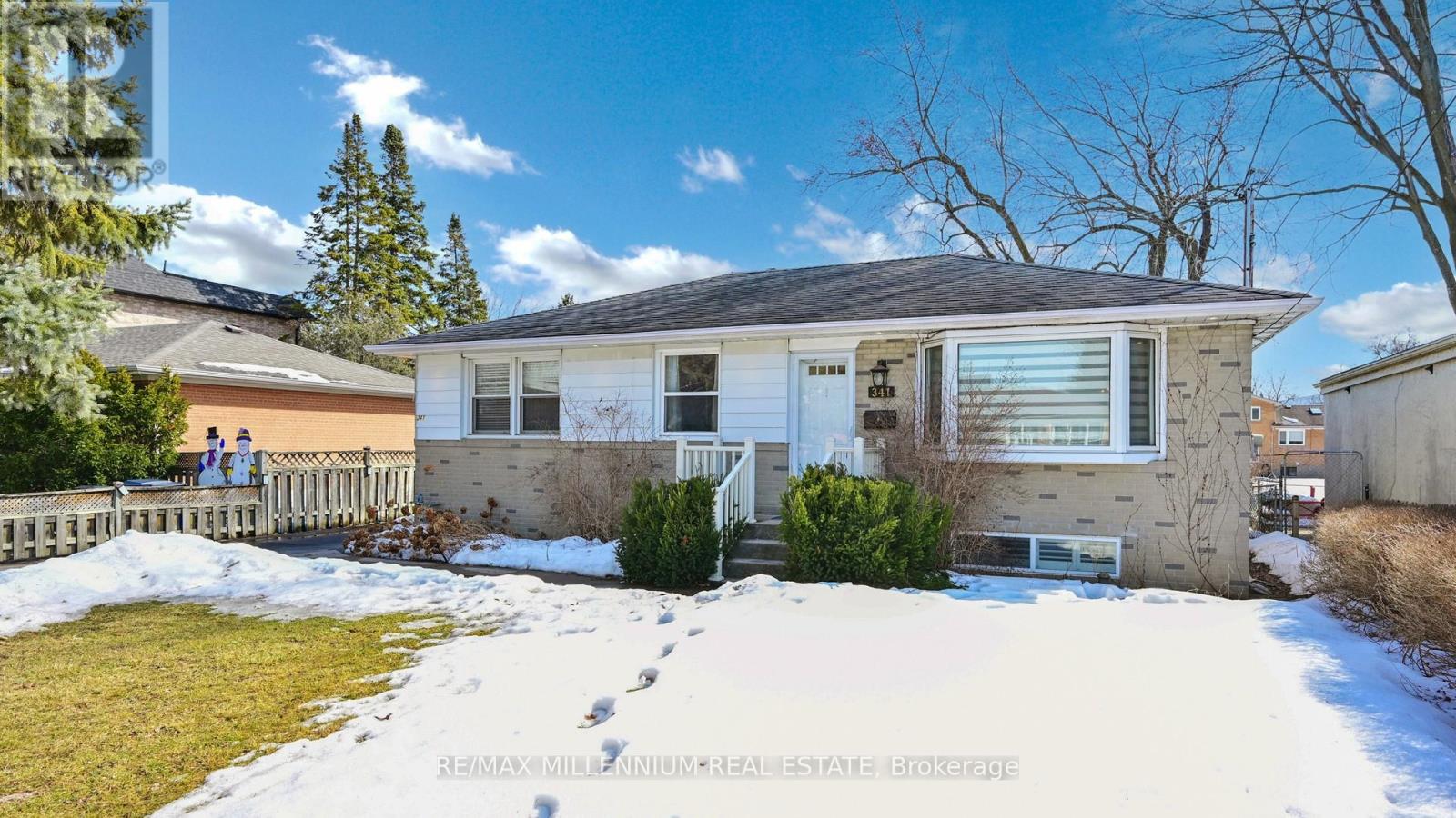 341 Moore Park Avenue, Toronto, Ontario  M2R 2R5 - Photo 6 - C12531594