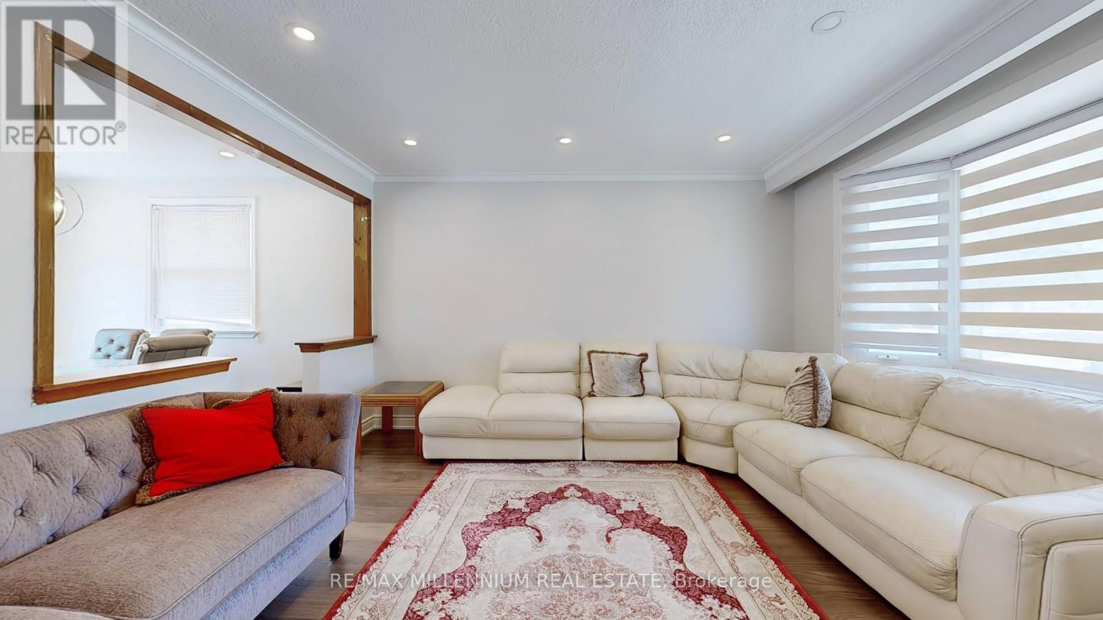 341 Moore Park Avenue, Toronto, Ontario  M2R 2R5 - Photo 8 - C12531594