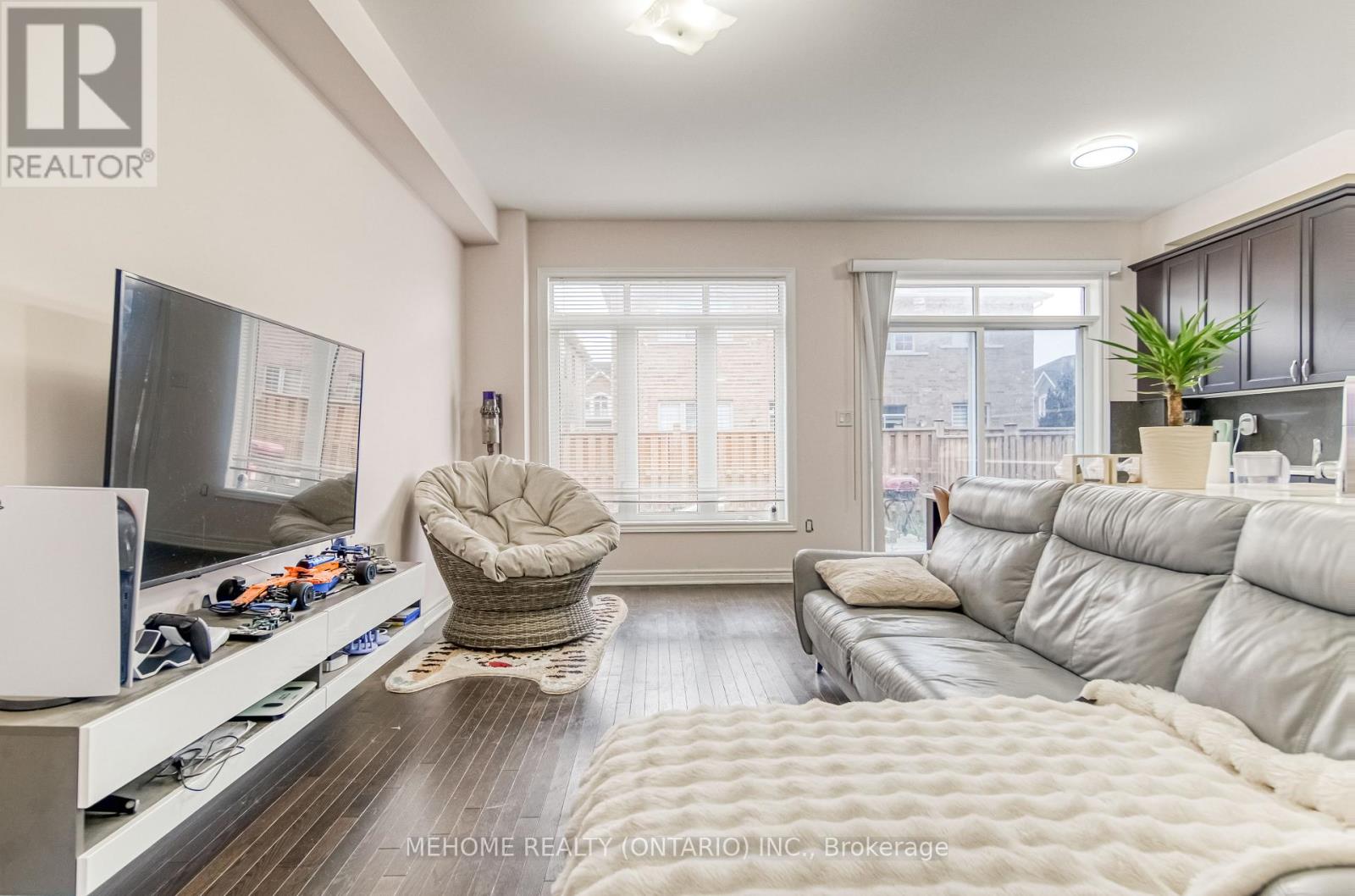 13 Titan Trail, Markham, Ontario  L3S 0E2 - Photo 10 - N12531572