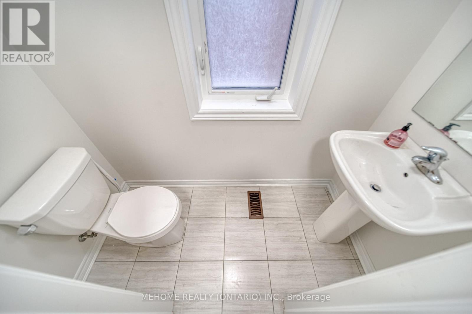 13 Titan Trail, Markham, Ontario  L3S 0E2 - Photo 18 - N12531572