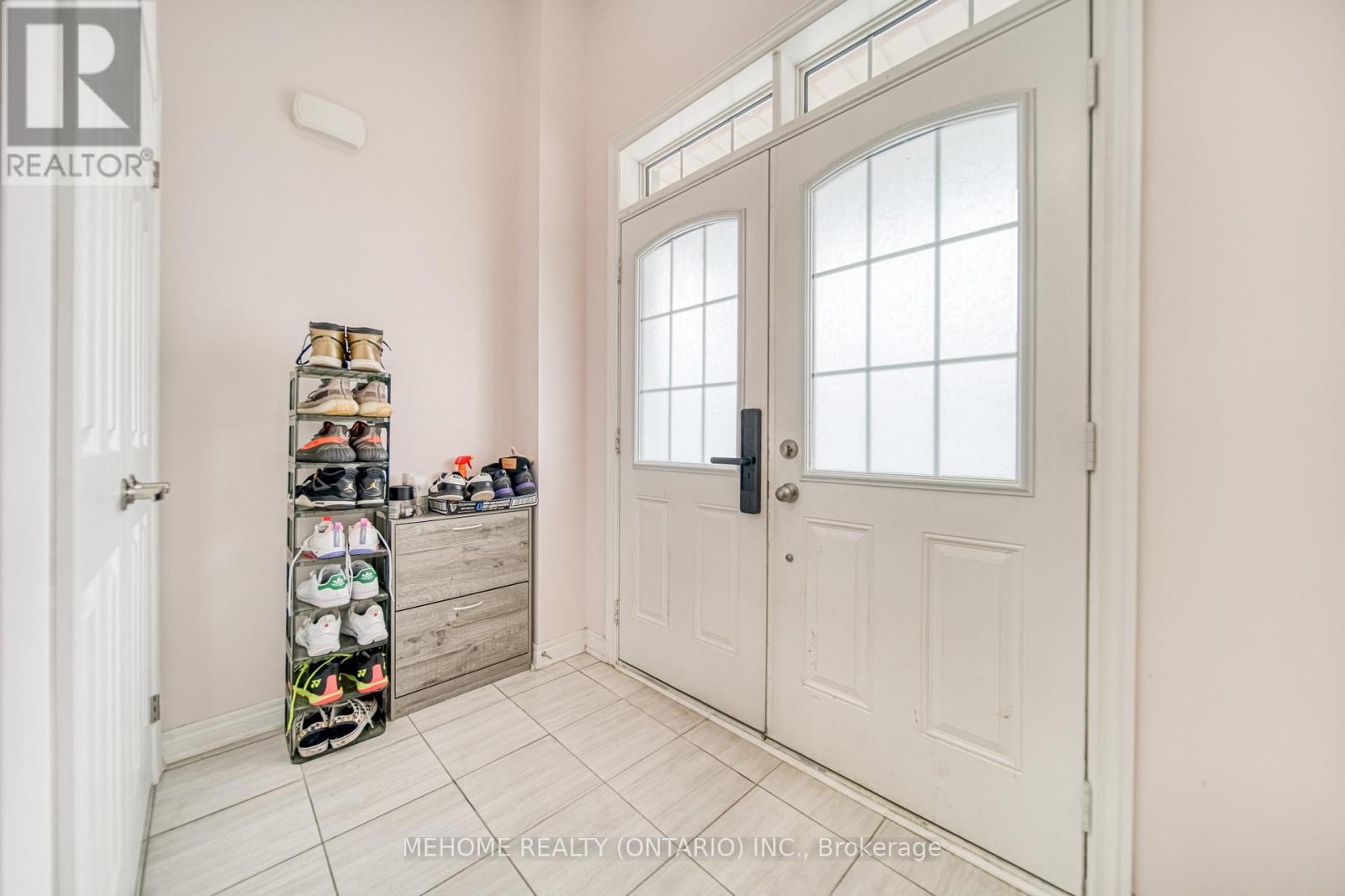 13 Titan Trail, Markham, Ontario  L3S 0E2 - Photo 4 - N12531572