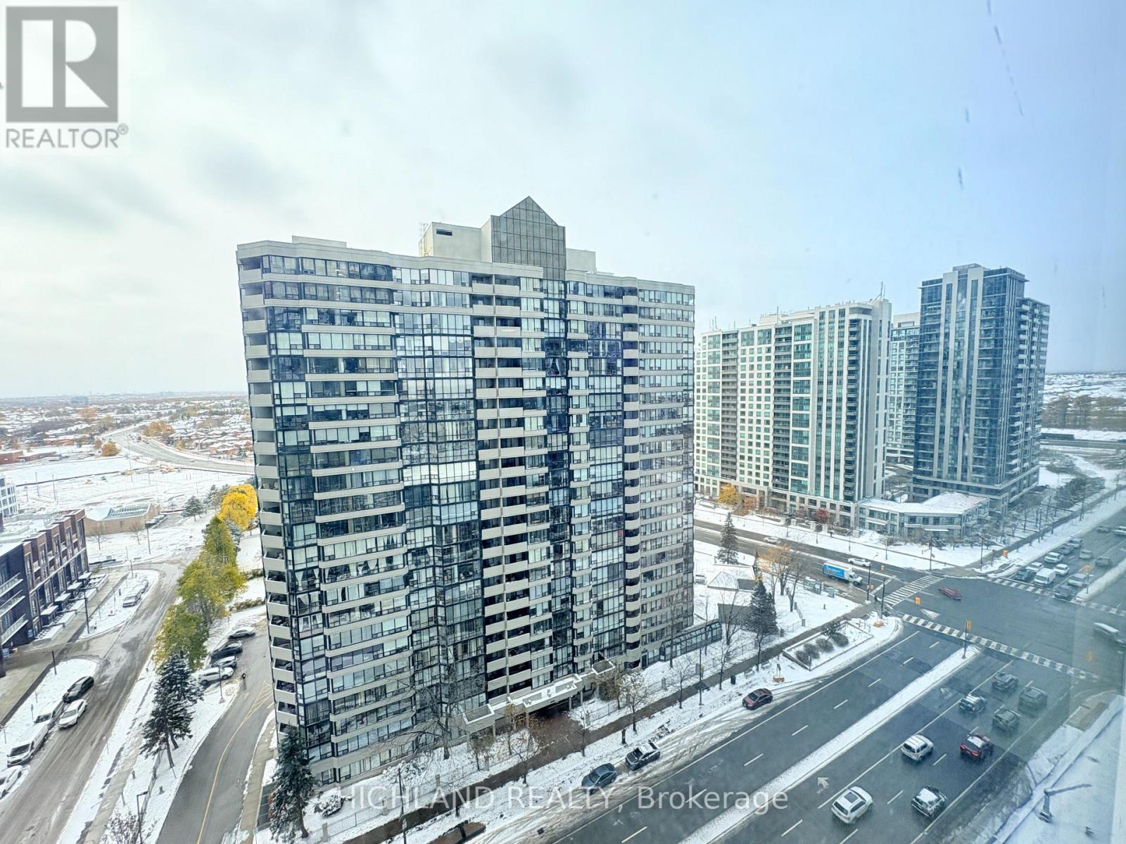 1409 - 395 Square One Drive, Mississauga, Ontario  L5B 0P6 - Photo 11 - W12531556