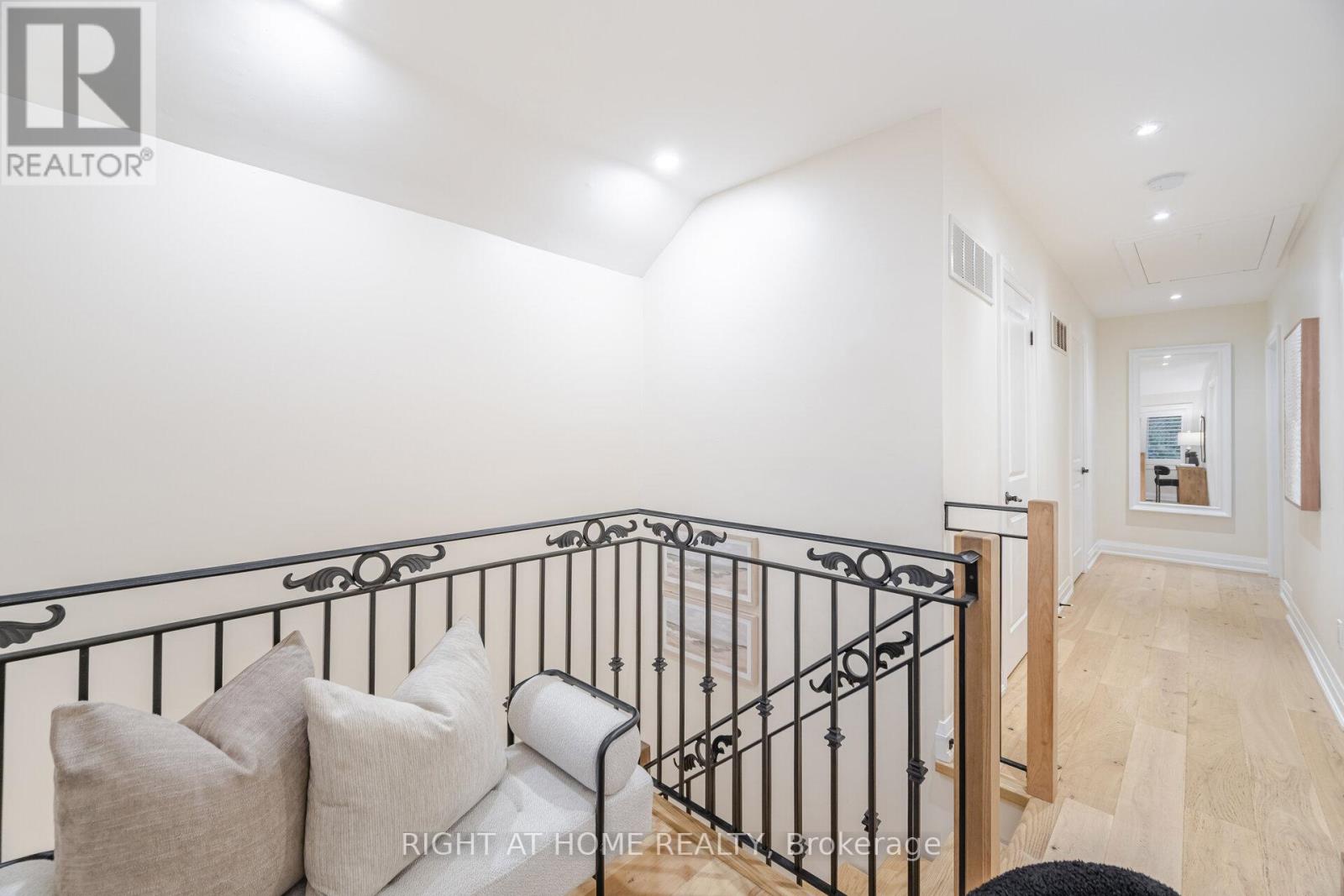 28 Forty First Street, Toronto, Ontario  M8W 3N6 - Photo 18 - W12531602