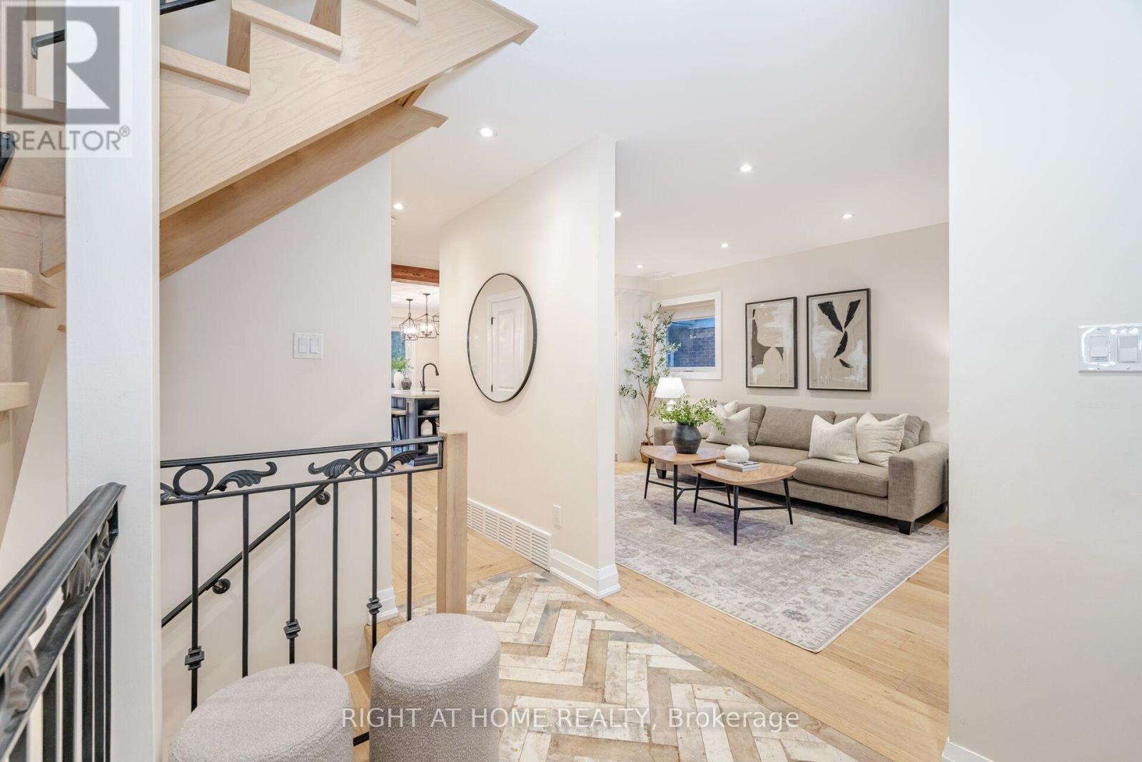 28 Forty First Street, Toronto, Ontario  M8W 3N6 - Photo 4 - W12531602