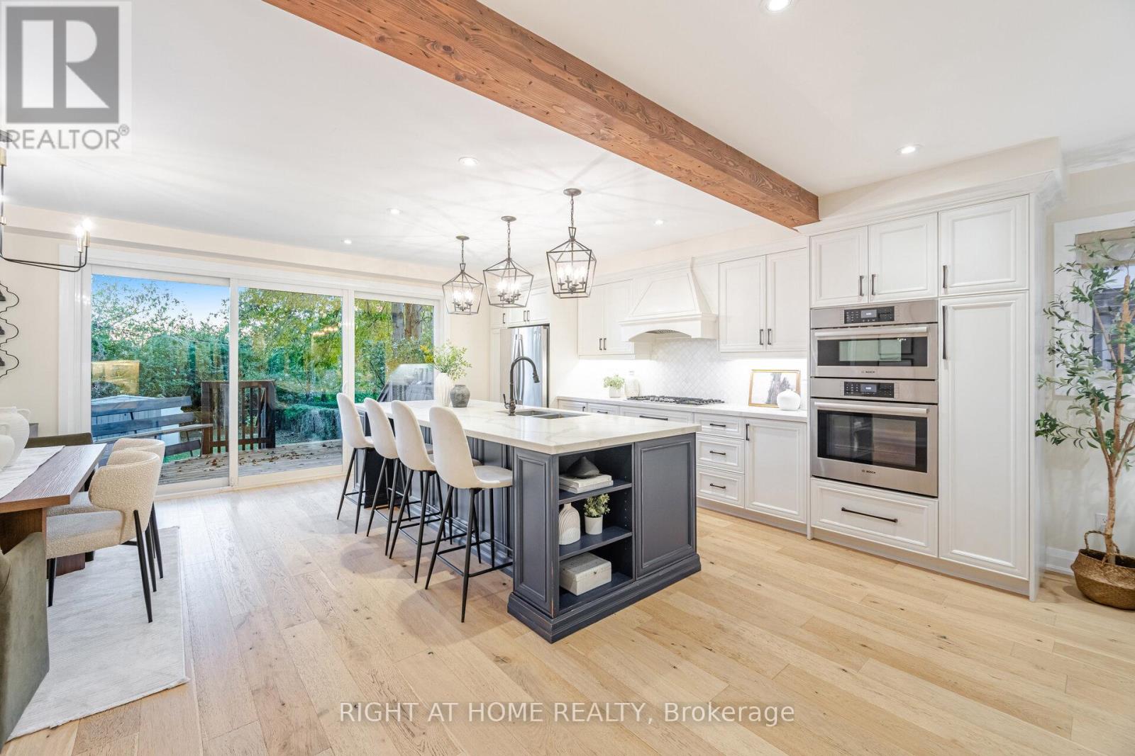 28 Forty First Street, Toronto, Ontario  M8W 3N6 - Photo 8 - W12531602