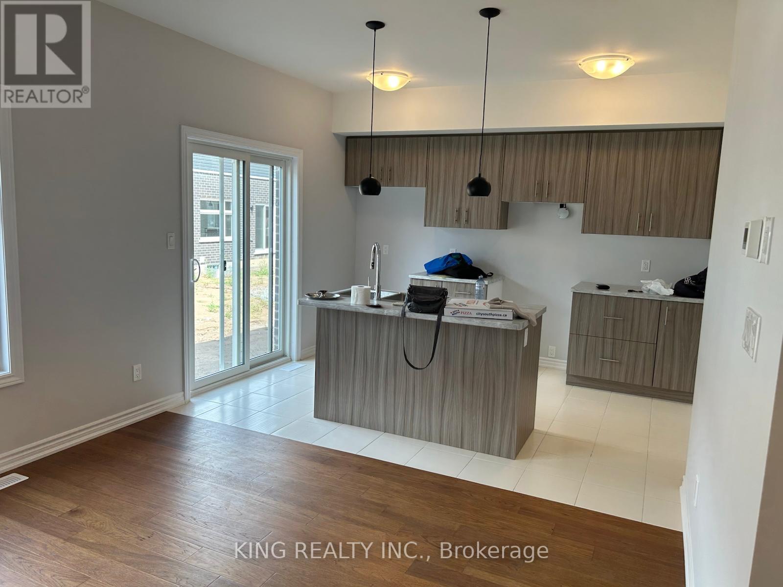 35 - 5672 Dorchester Road, Niagara Falls, Ontario  L2G 5S3 - Photo 15 - X12531610