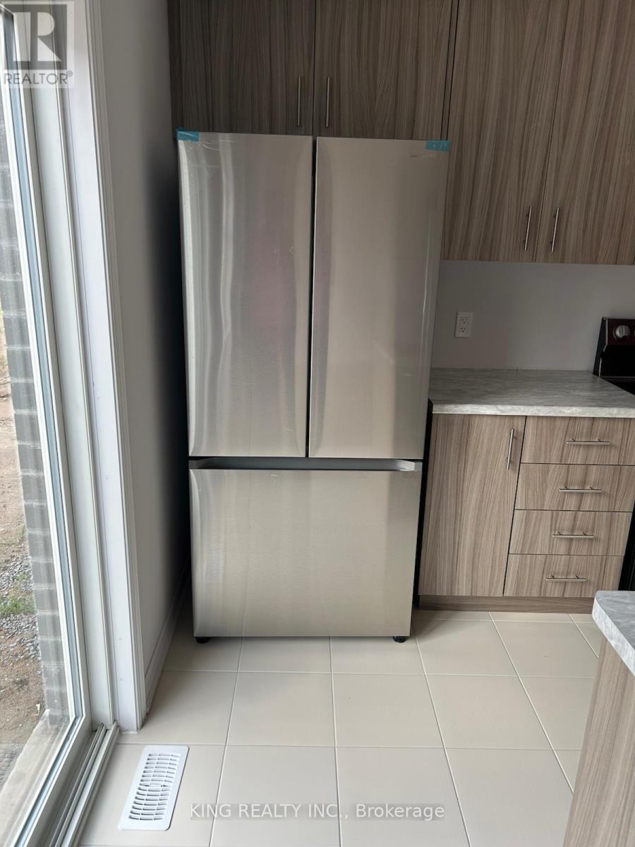 35 - 5672 Dorchester Road, Niagara Falls, Ontario  L2G 5S3 - Photo 20 - X12531610