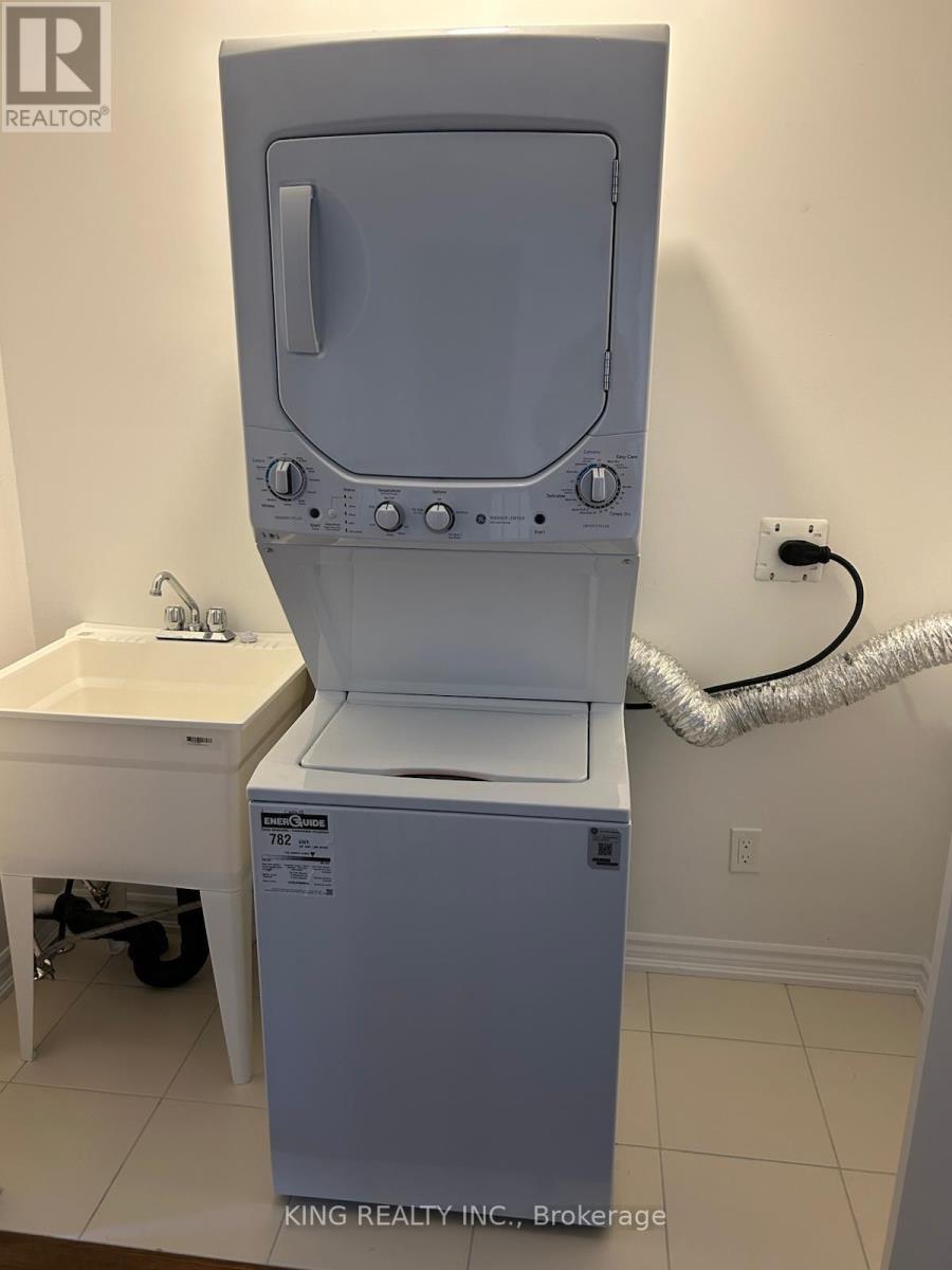 35 - 5672 Dorchester Road, Niagara Falls, Ontario  L2G 5S3 - Photo 24 - X12531610